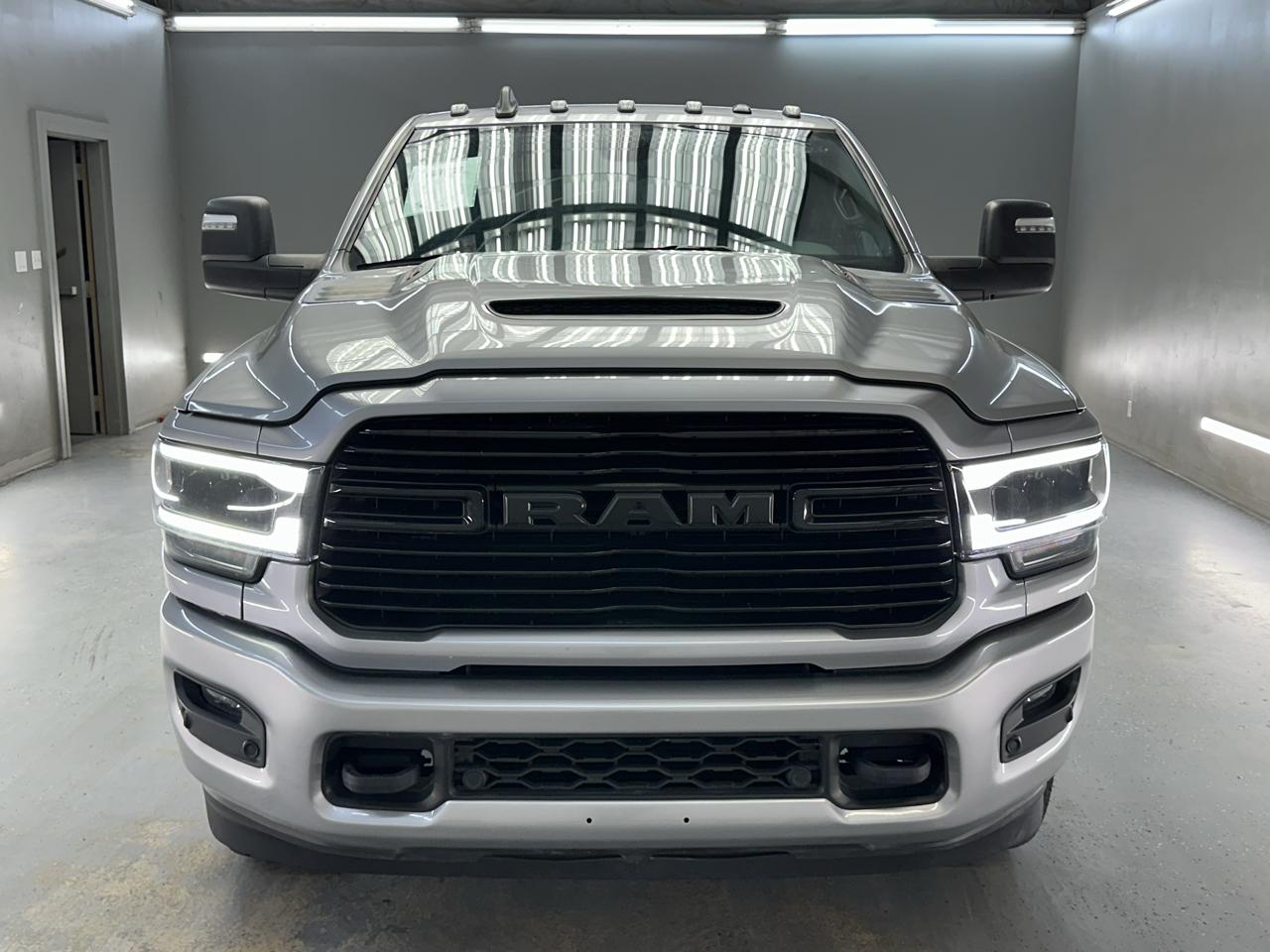 RAM 3500 Laramie Crew Cab LWB 4WD DRW 2023