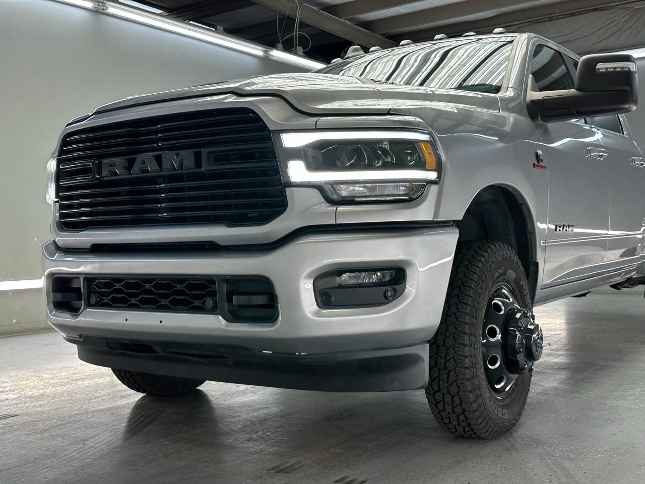 RAM 3500 Laramie Crew Cab LWB 4WD DRW 2023
