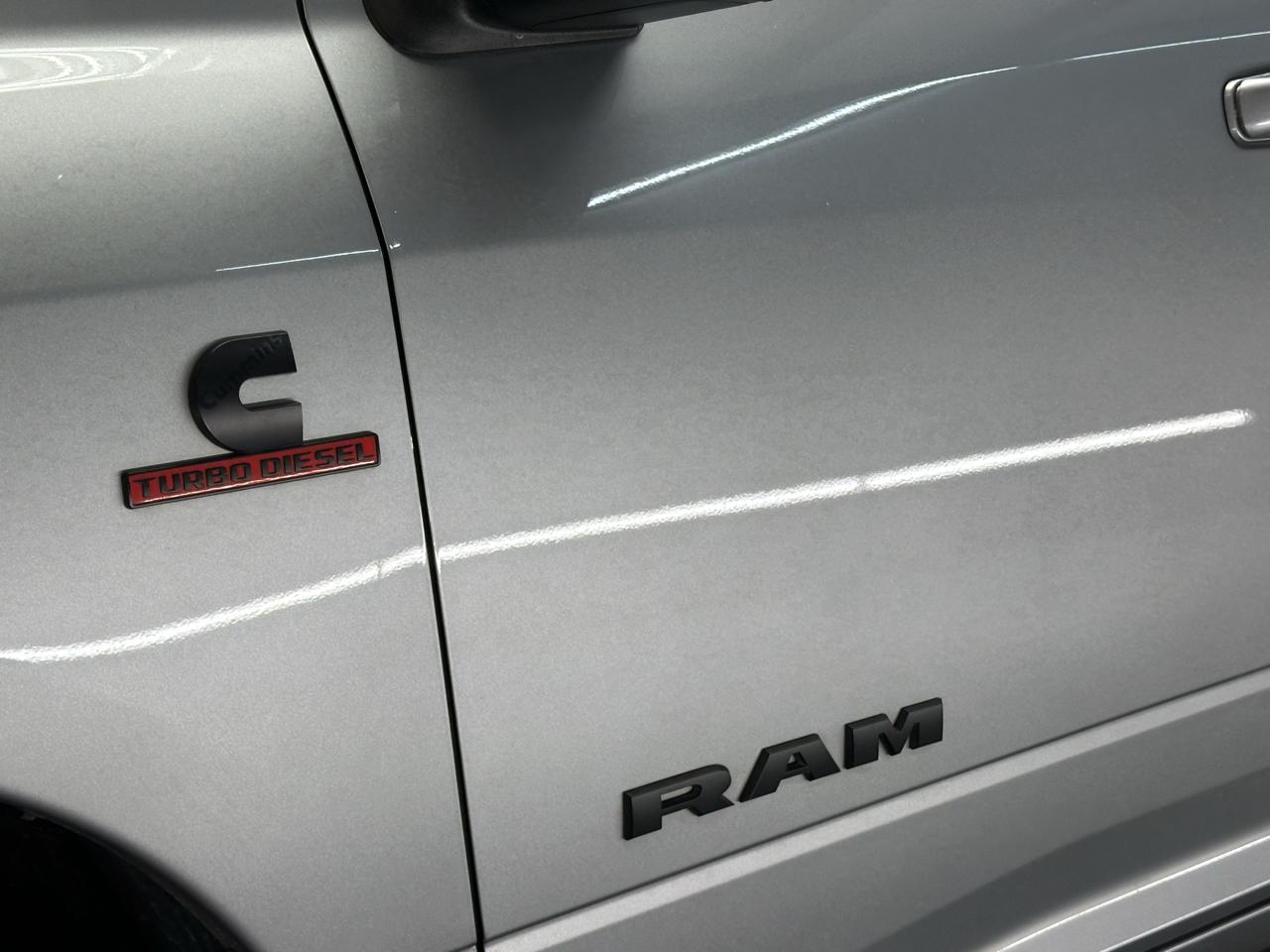 RAM 3500 Laramie Crew Cab LWB 4WD DRW 2023