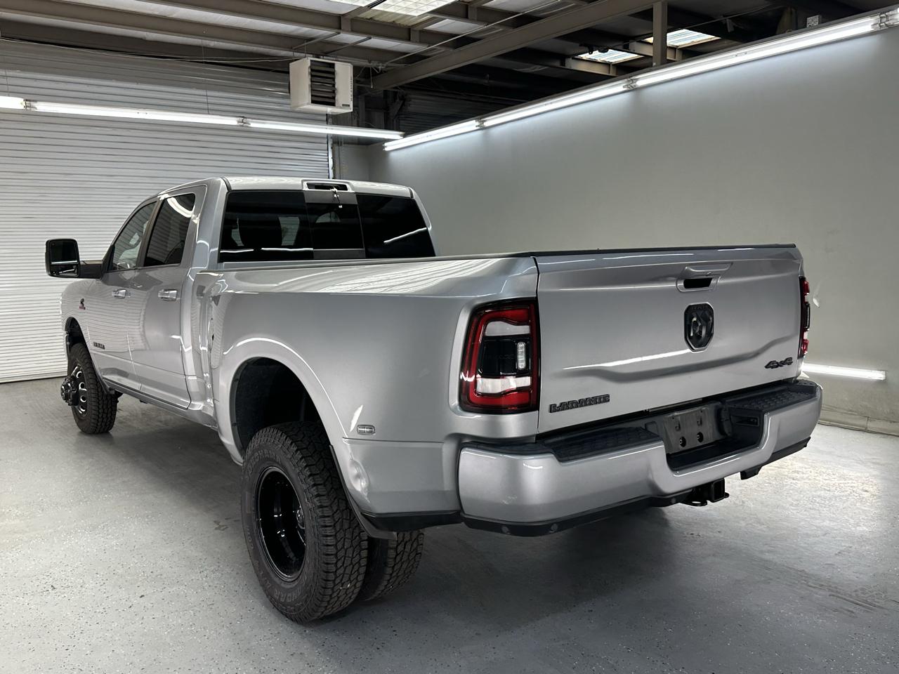 RAM 3500 Laramie Crew Cab LWB 4WD DRW 2023