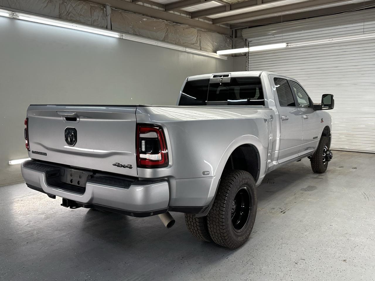 RAM 3500 Laramie Crew Cab LWB 4WD DRW 2023