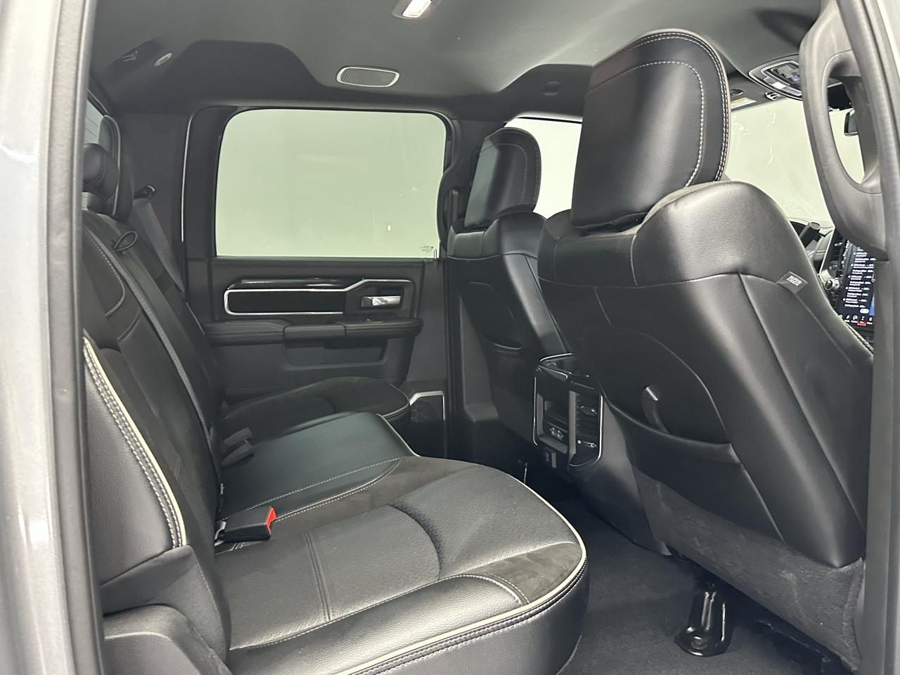 RAM 3500 Laramie Crew Cab LWB 4WD DRW 2023
