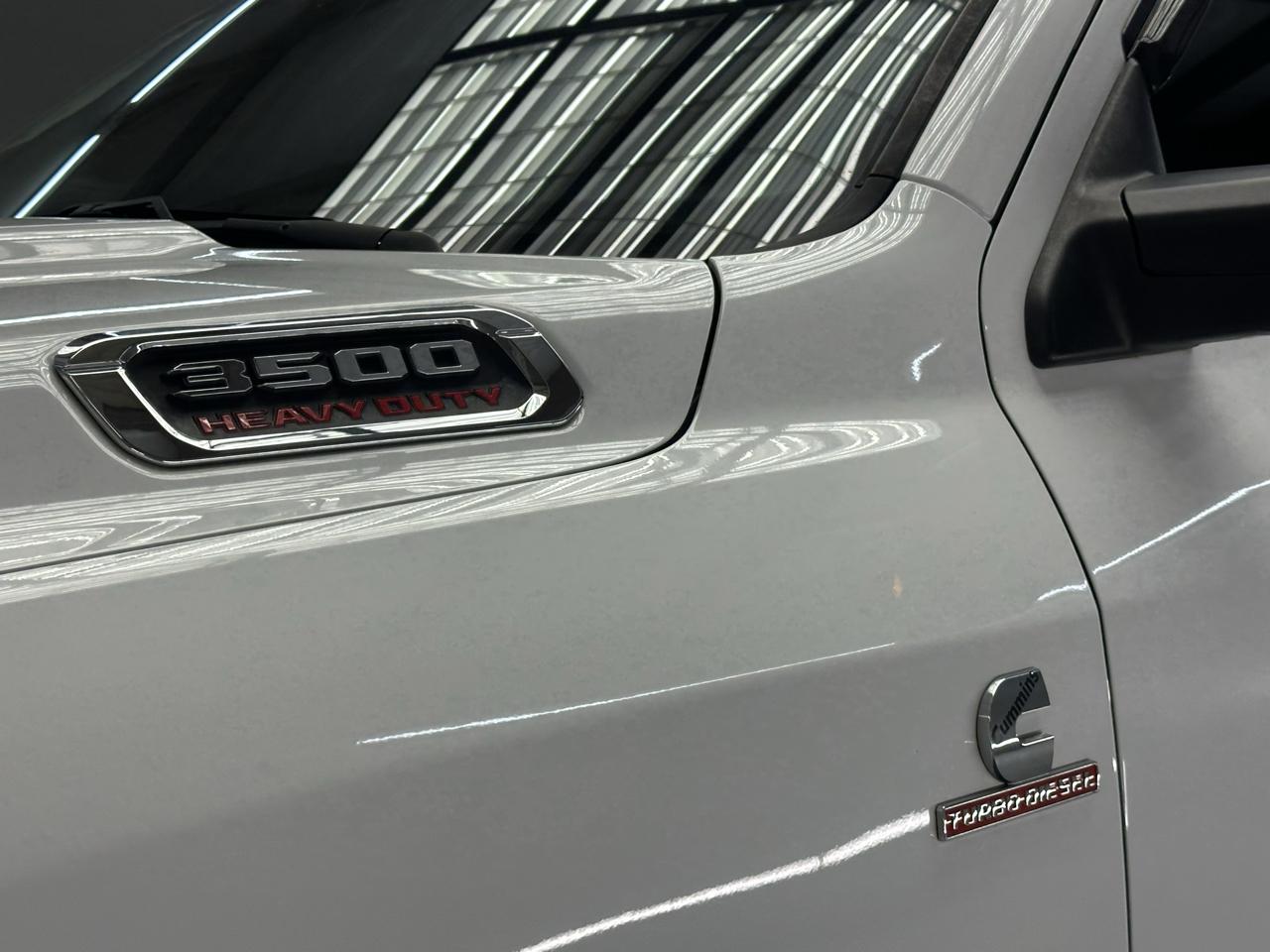 RAM 3500 Tradesman Crew Cab 4WD 2020