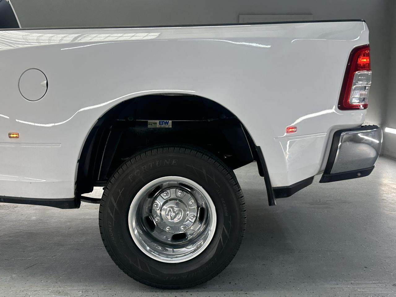 RAM 3500 Tradesman Crew Cab 4WD 2020