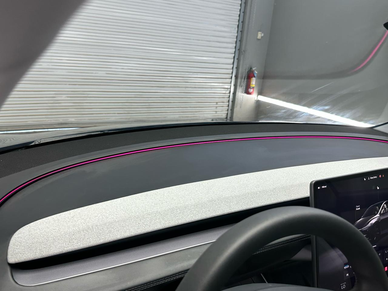 Tesla Model Y  2026