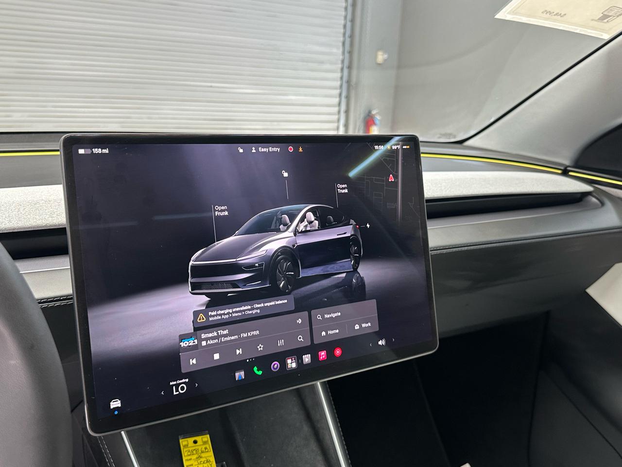 Tesla Model Y  2026