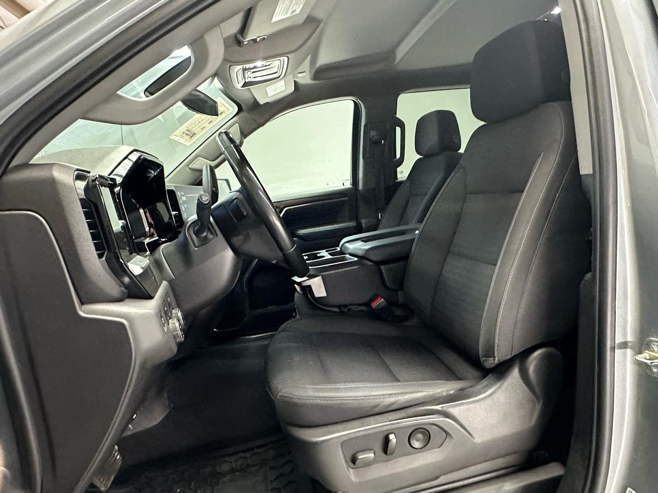 Chevrolet Silverado 1500 LT Crew Cab 4WD 2023
