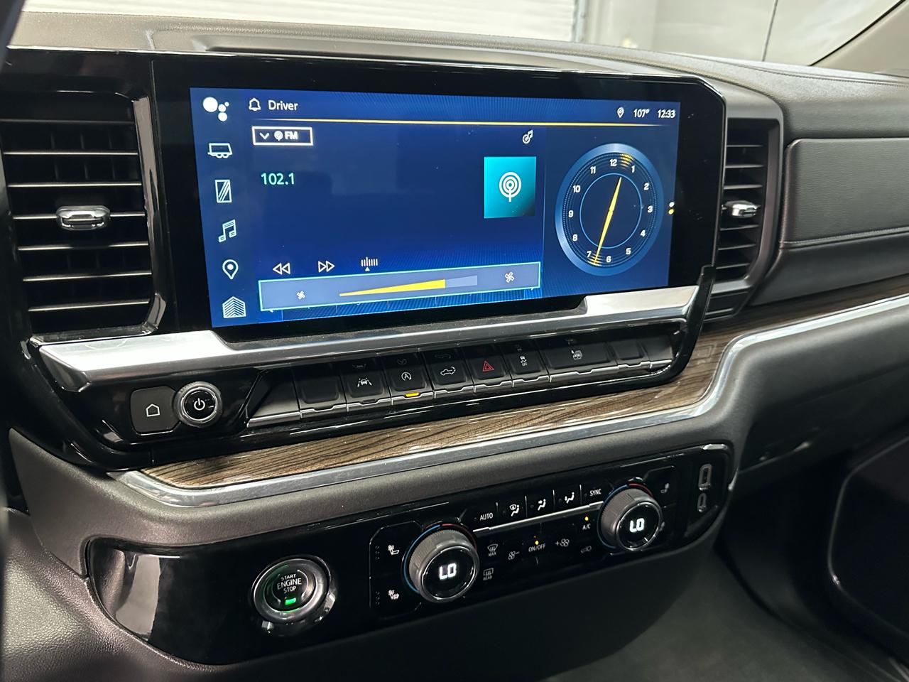 Chevrolet Silverado 1500 LT Crew Cab 4WD 2023