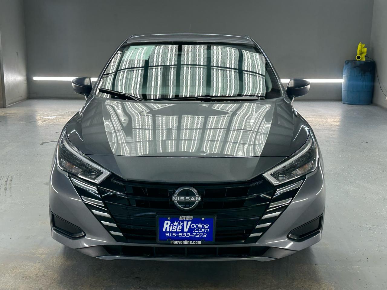 Nissan Versa S CVT 2025