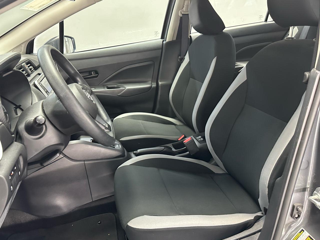 Nissan Versa S CVT 2025