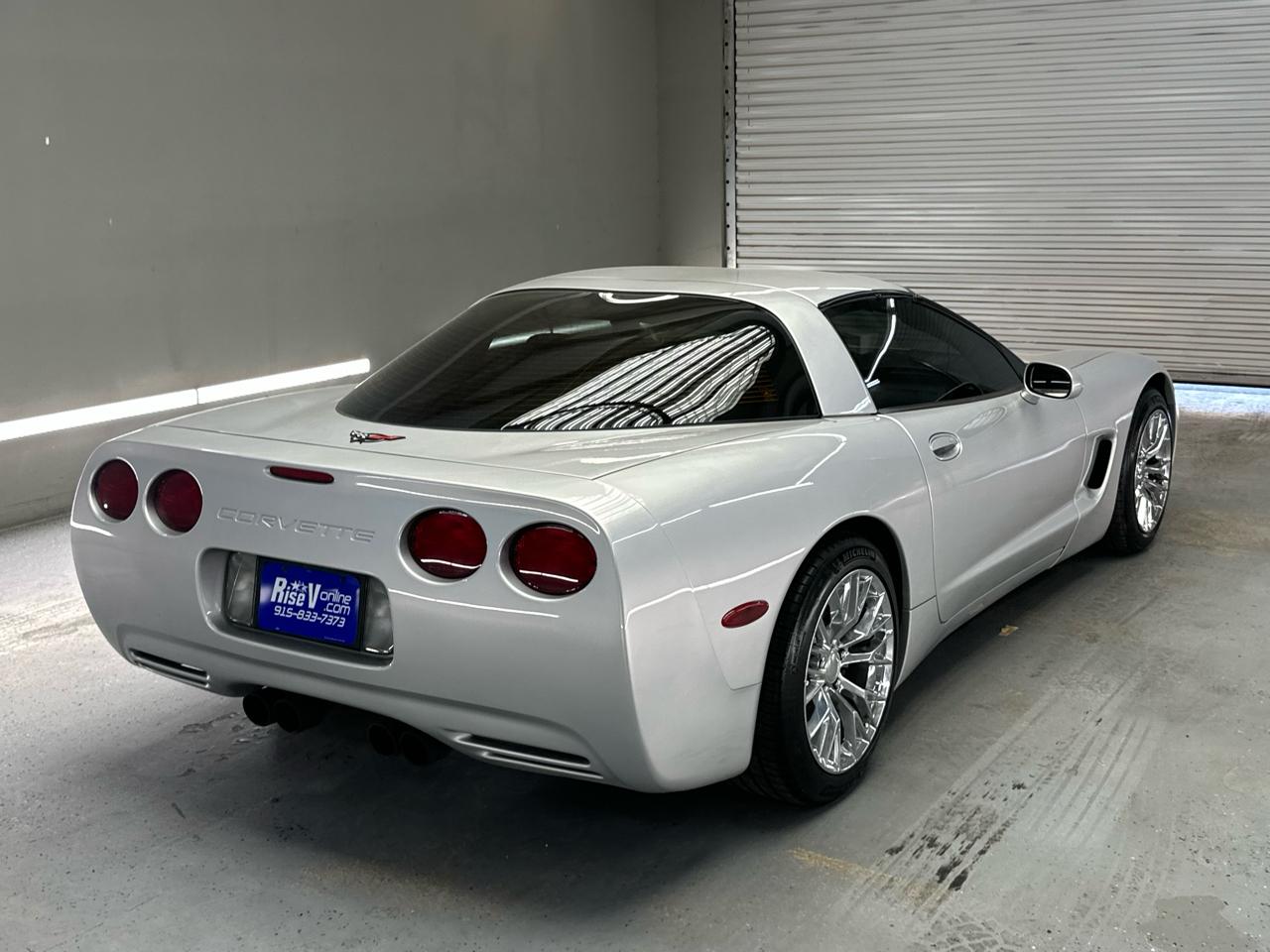 Chevrolet Corvette Coupe 2002