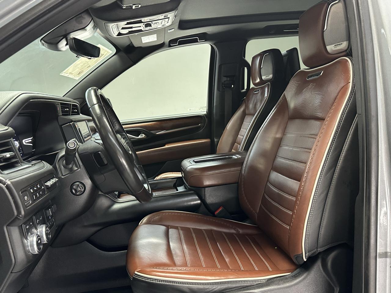 GMC Yukon XL Denali Ultimate 4WD 2023