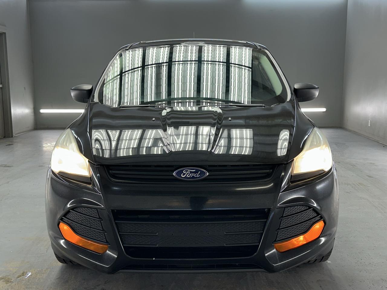 Ford Escape S FWD 2014