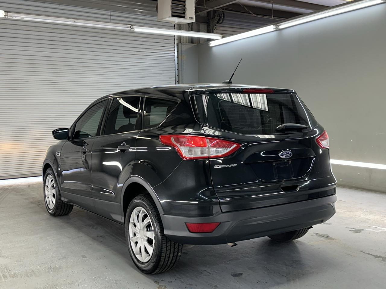 Ford Escape S FWD 2014