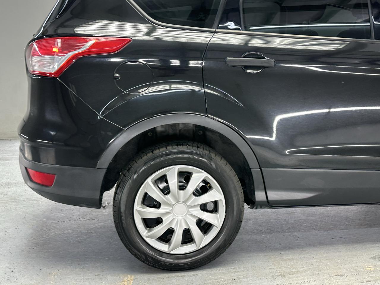 Ford Escape S FWD 2014