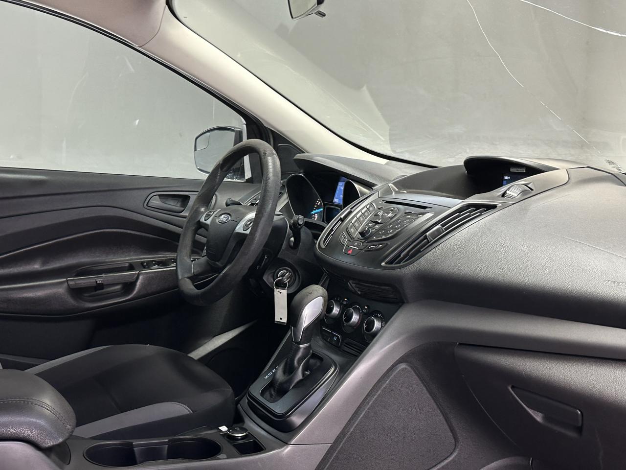 Ford Escape S FWD 2014