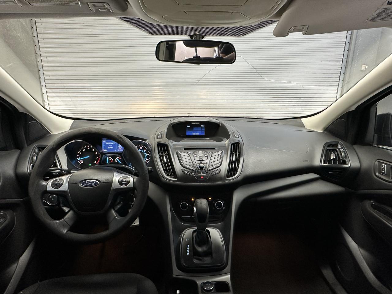 Ford Escape S FWD 2014