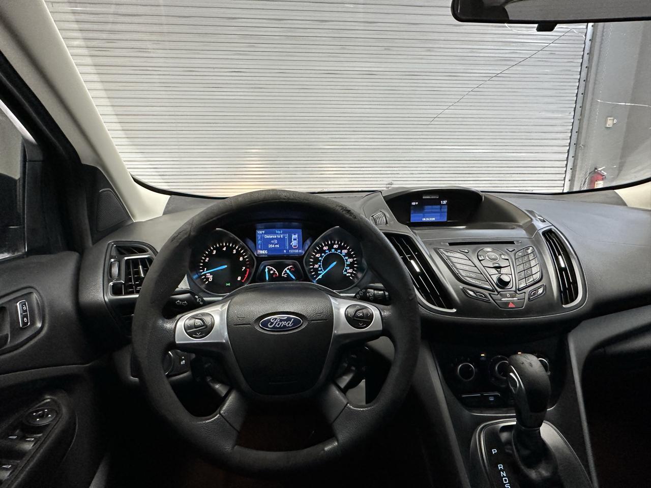 Ford Escape S FWD 2014