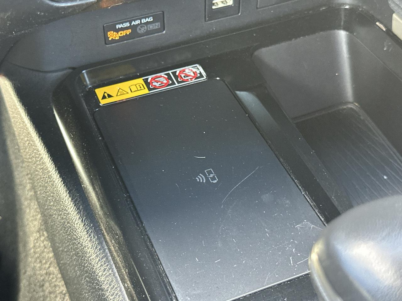 Toyota Camry Hybrid SE 2025