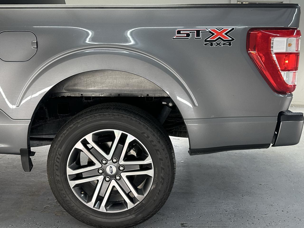 Ford F-150 4WD SuperCrew 145" XL 2022