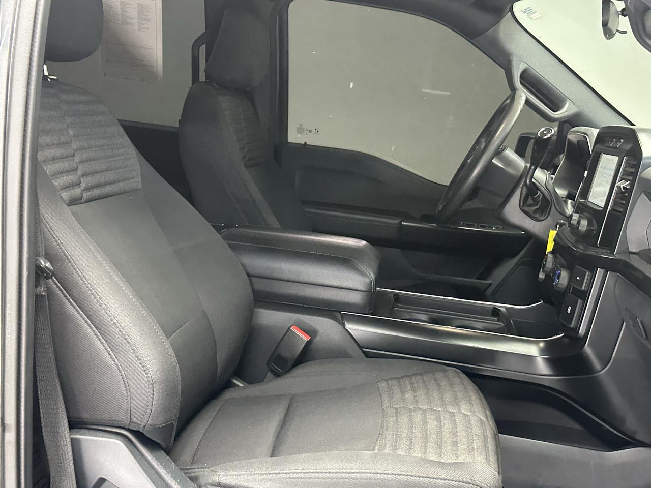Ford F-150 4WD SuperCrew 145" XL 2022