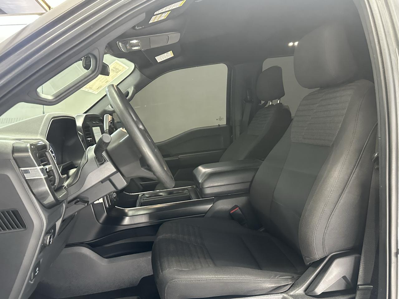 Ford F-150 4WD SuperCrew 145" XL 2022