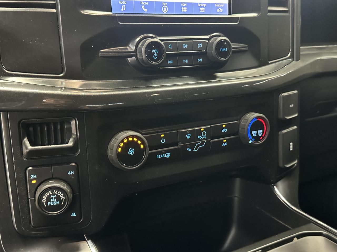 Ford F-150 4WD SuperCrew 145" XL 2022