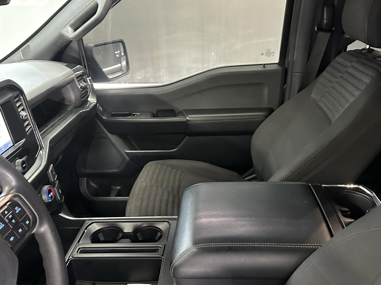 Ford F-150 4WD SuperCrew 145" XL 2022