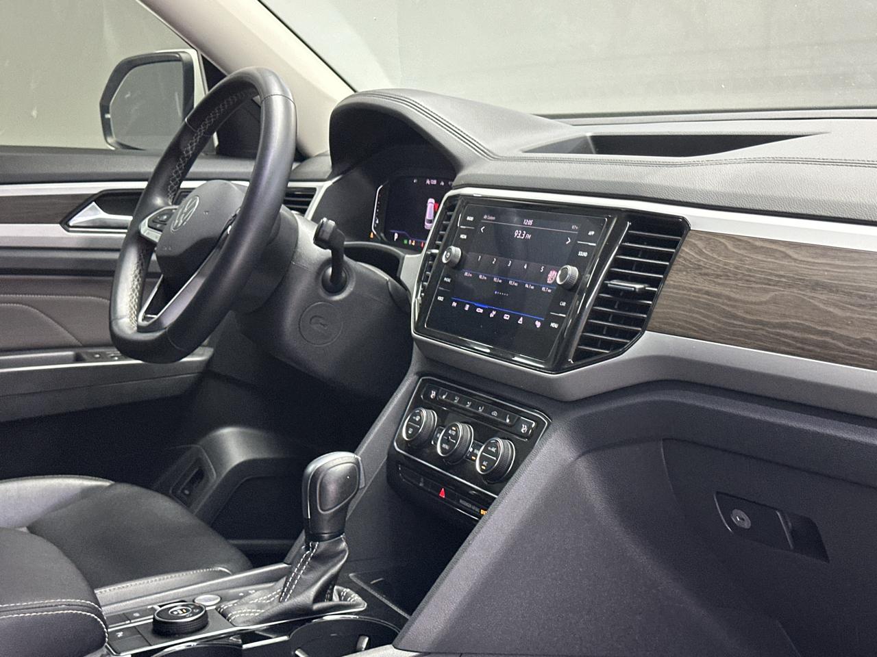 Volkswagen Atlas V6 SE w/Technology 4MOTION 2022