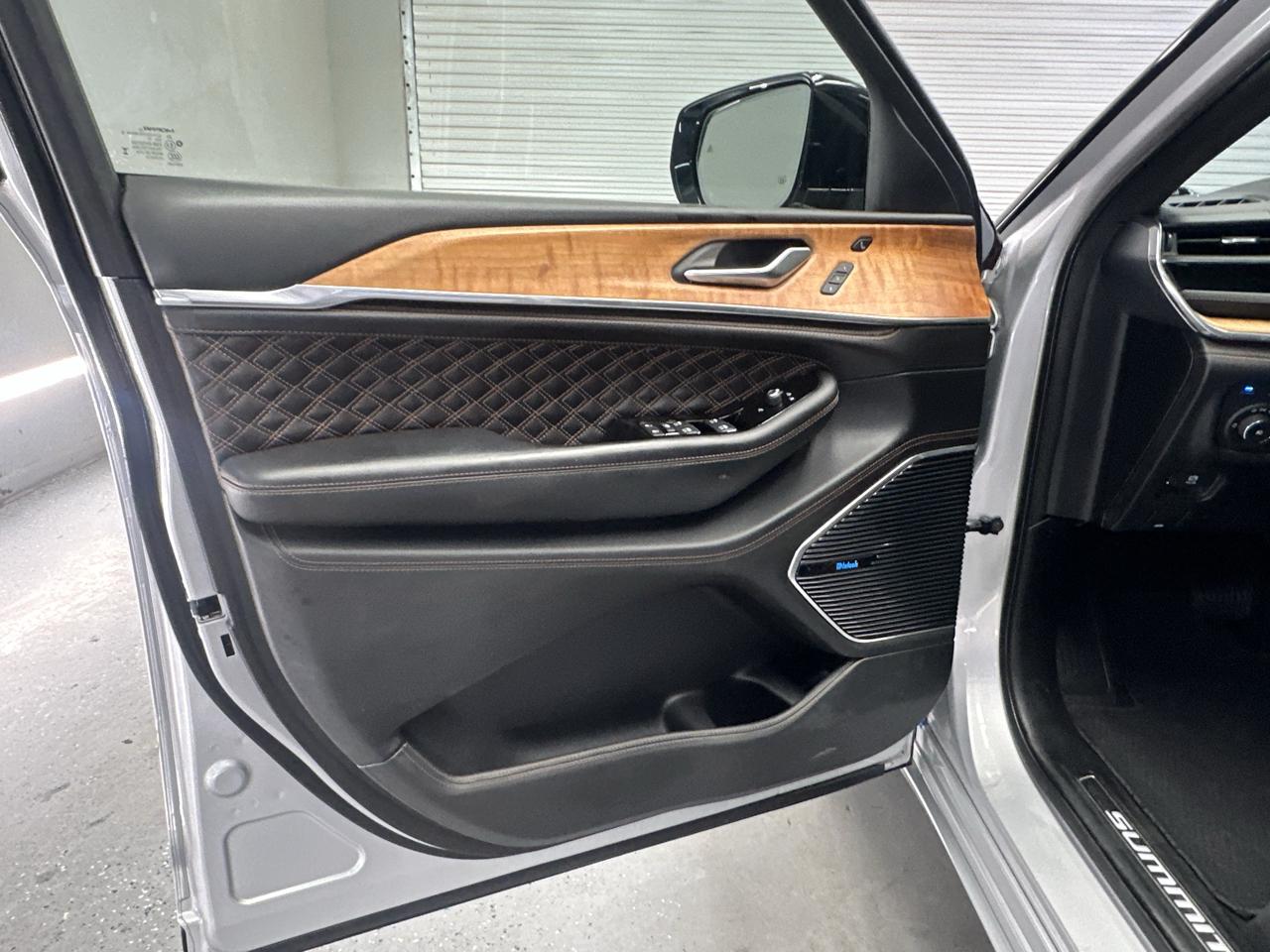 Jeep Grand Cherokee 4xe Summit 2023