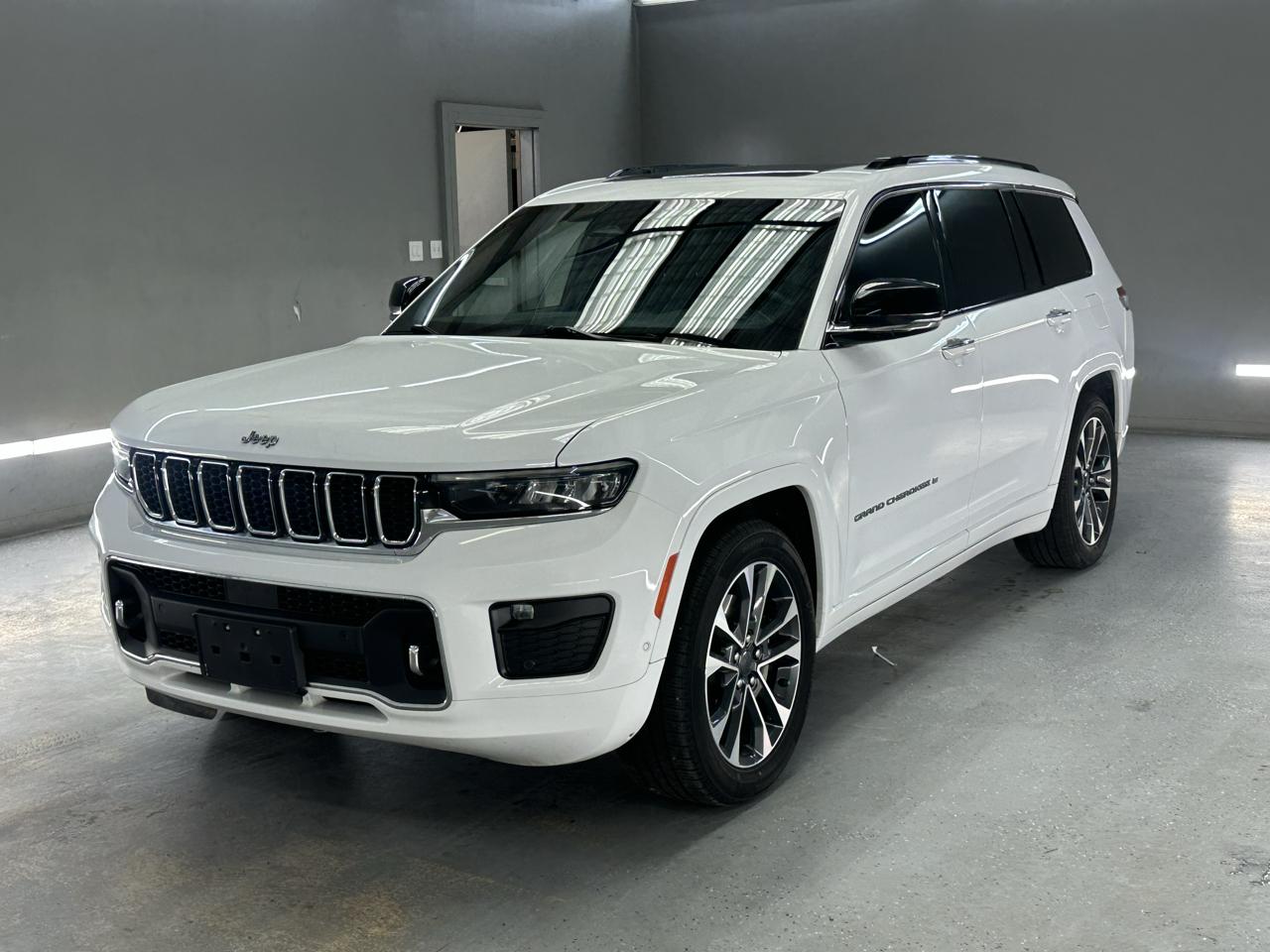 Jeep Grand Cherokee L Overland 4WD 2023