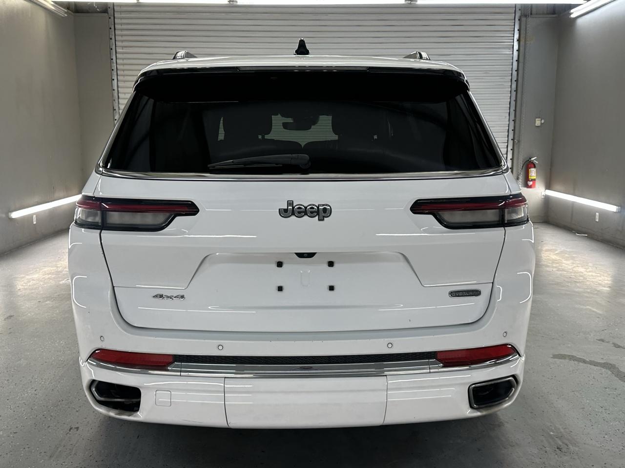 Jeep Grand Cherokee L Overland 4WD 2023