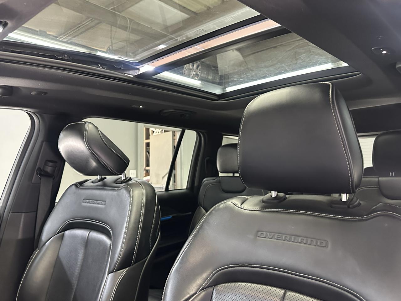 Jeep Grand Cherokee L Overland 4WD 2023