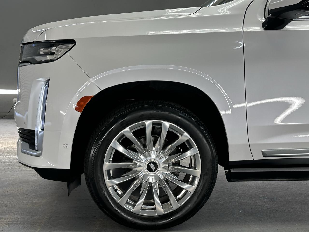 Cadillac Escalade ESV Premium Luxury 4WD 2023