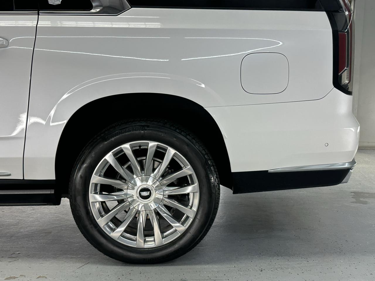 Cadillac Escalade ESV Premium Luxury 4WD 2023
