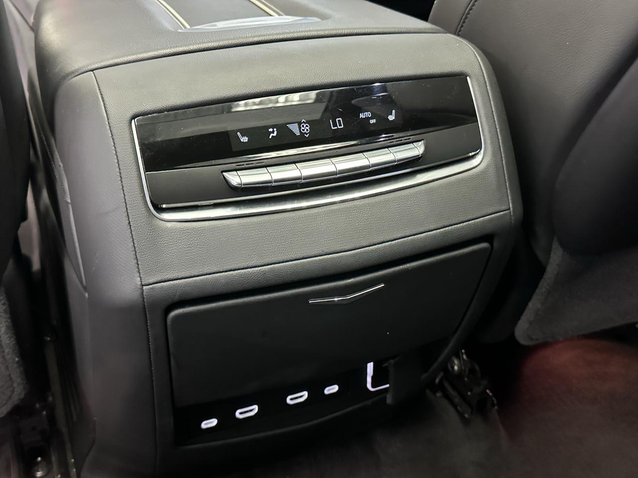 Cadillac Escalade ESV Premium Luxury 4WD 2023