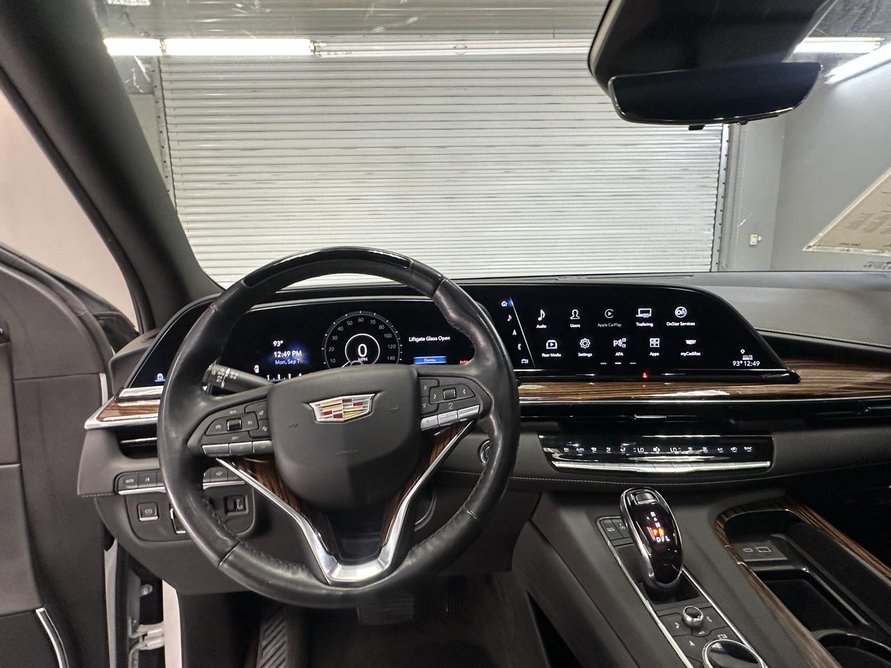 Cadillac Escalade ESV Premium Luxury 4WD 2023