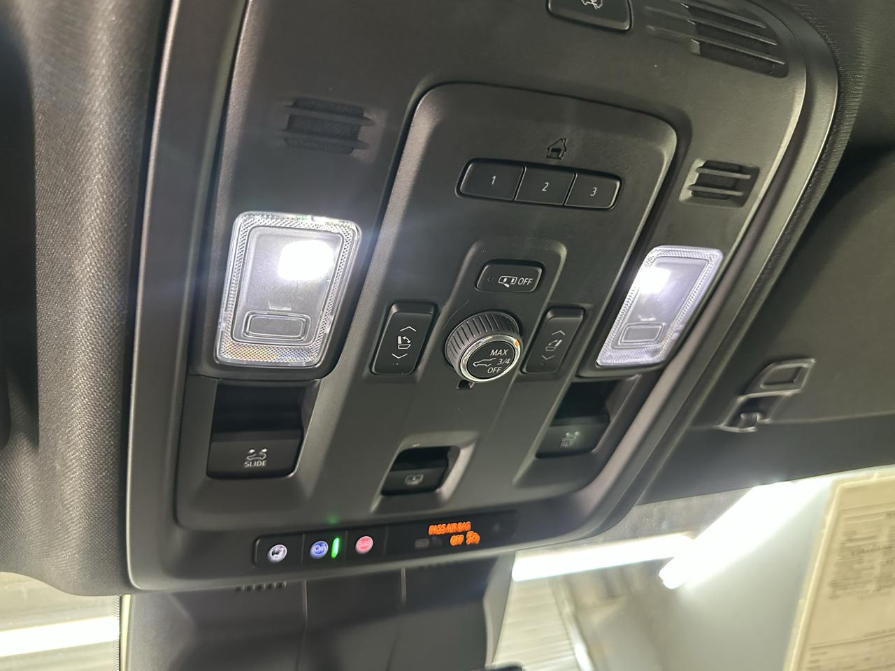 Cadillac Escalade ESV Premium Luxury 4WD 2023