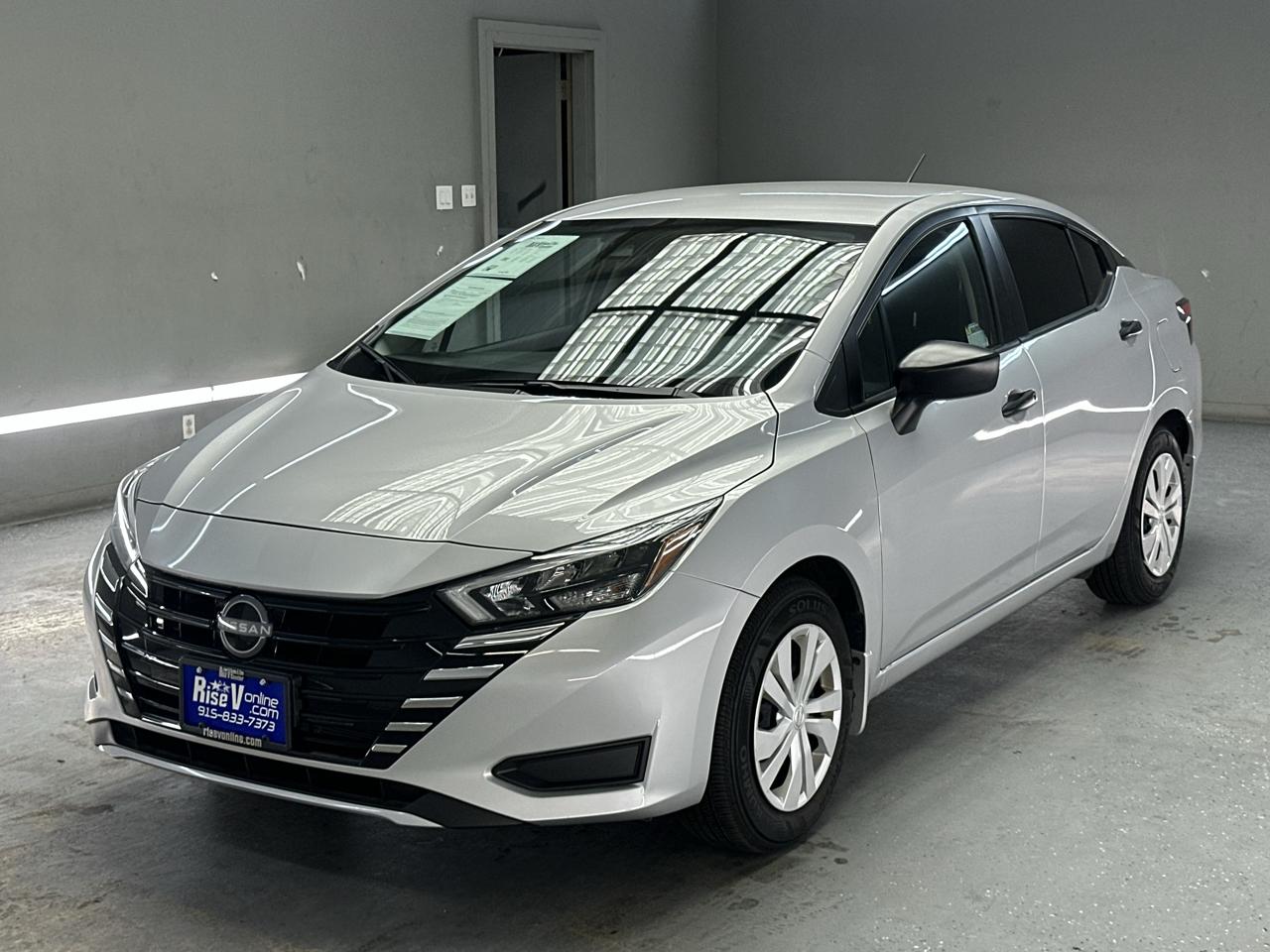 Nissan Versa S 2025