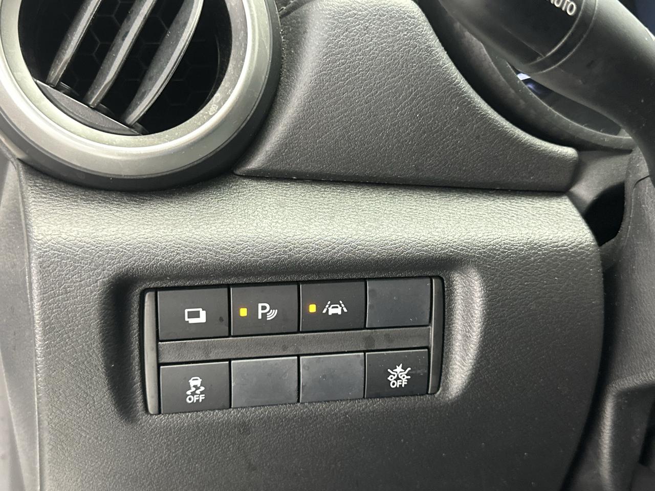Nissan Versa S 2025