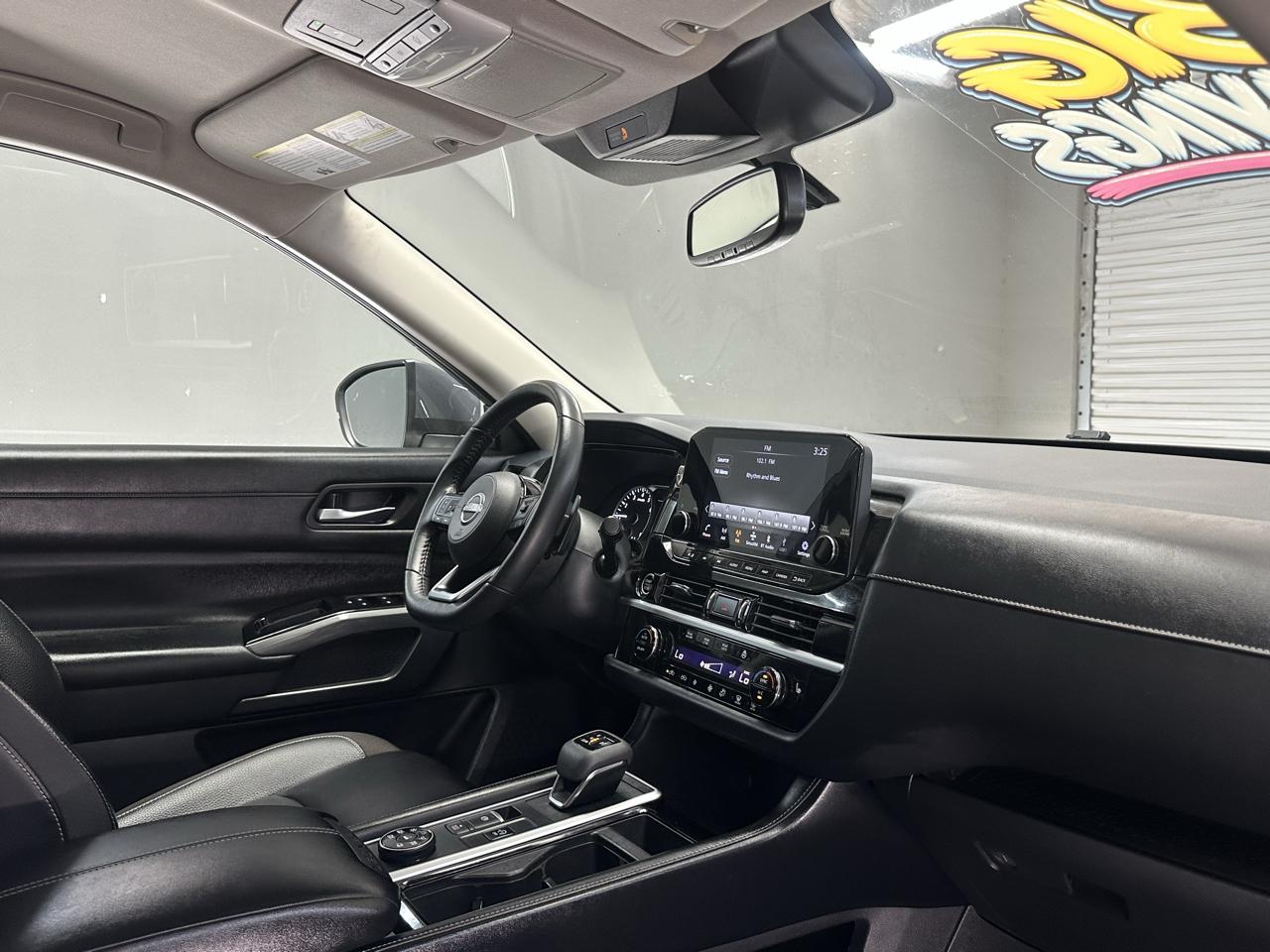 Nissan Pathfinder SL 4WD 2022