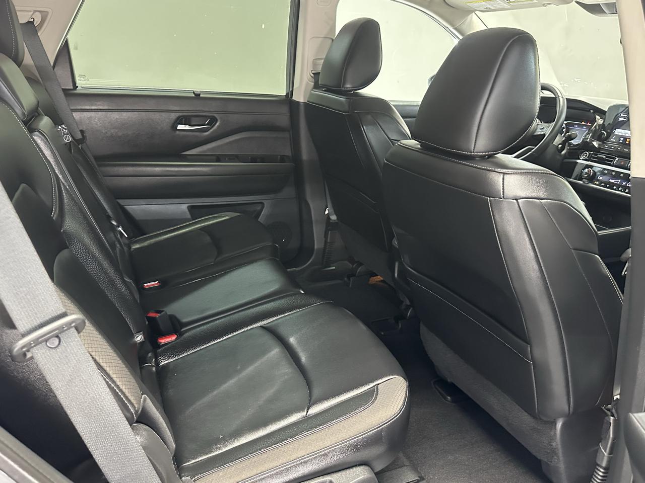 Nissan Pathfinder SL 4WD 2022