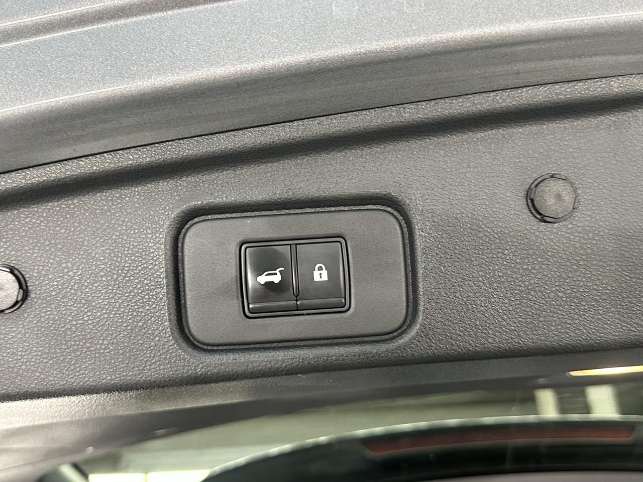 Nissan Pathfinder SL 4WD 2022