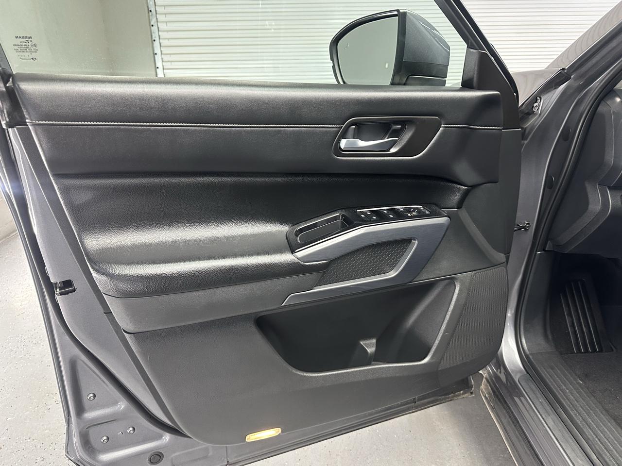 Nissan Pathfinder SL 4WD 2022