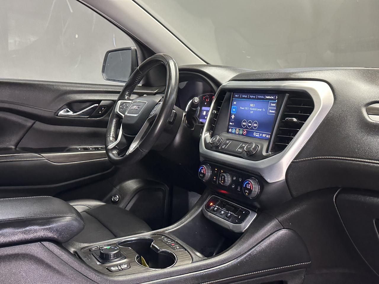 GMC Acadia SLT 2022