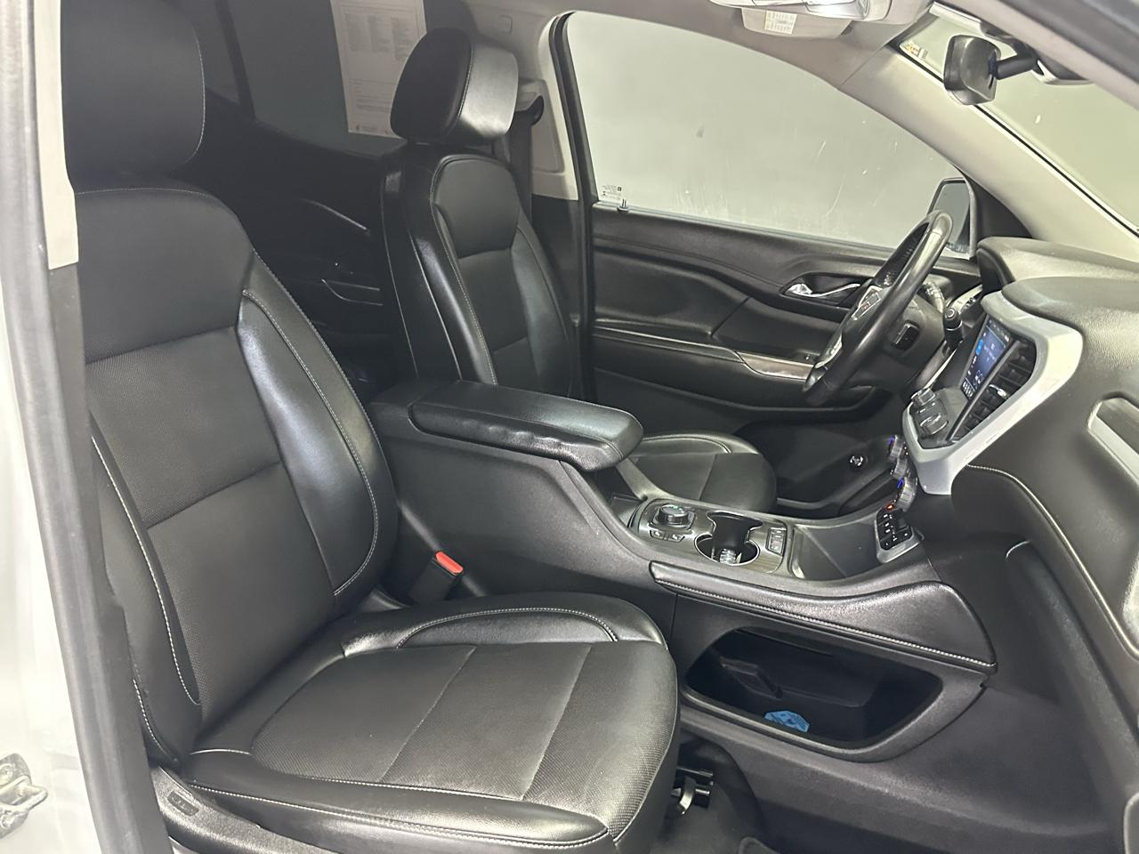 GMC Acadia SLT 2022