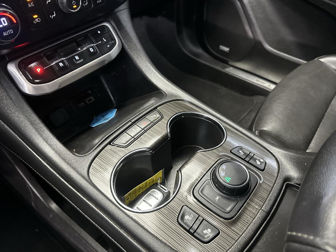 GMC Acadia SLT 2022