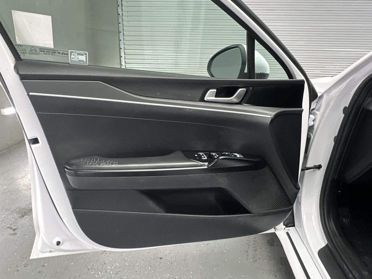 Kia K5 LX 2022