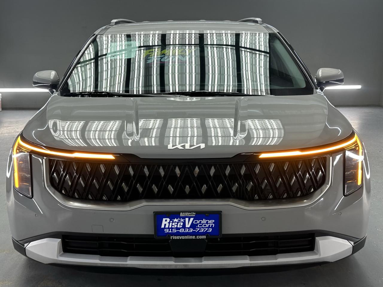 Kia Carnival Hybrid EX 2025