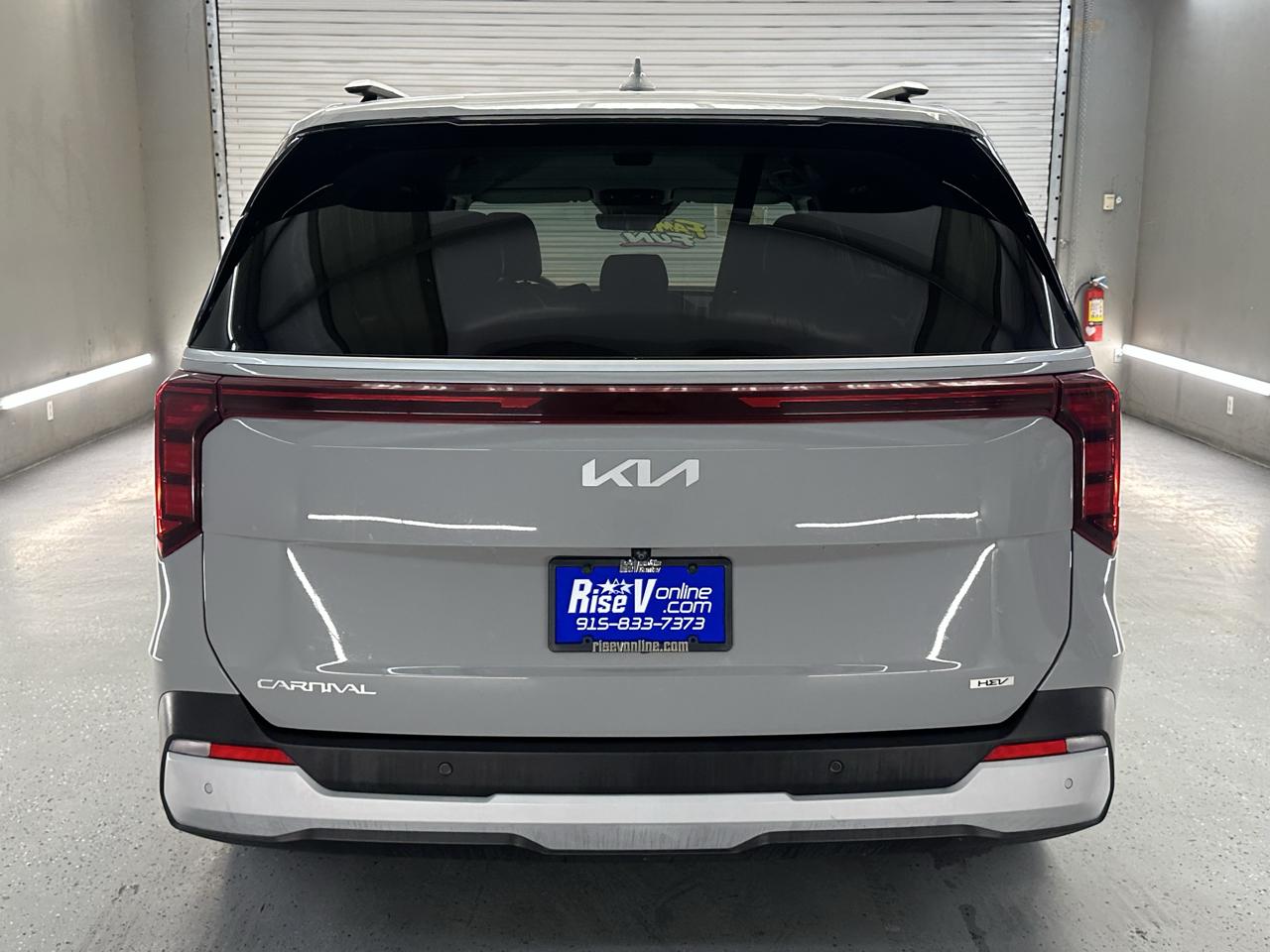 Kia Carnival Hybrid EX 2025